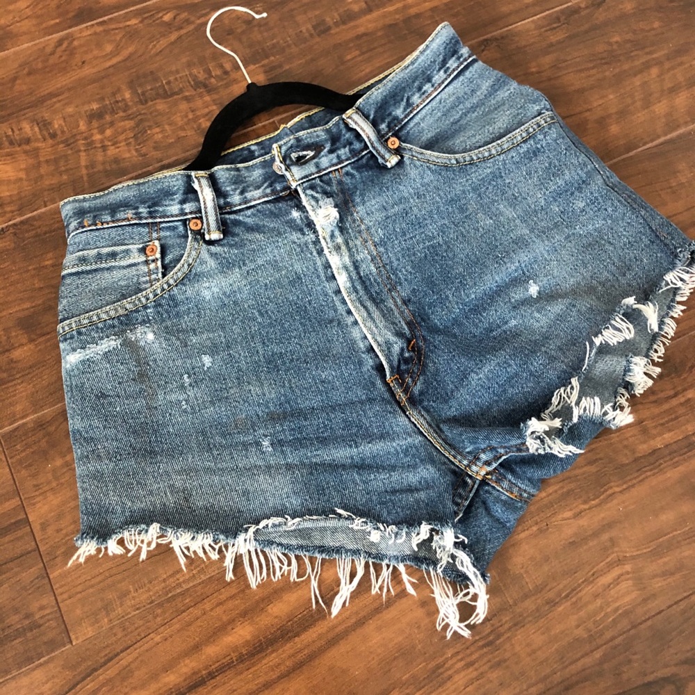 Urban outfitter Levi’s Reworked denim shorts - Picture 4 of 5